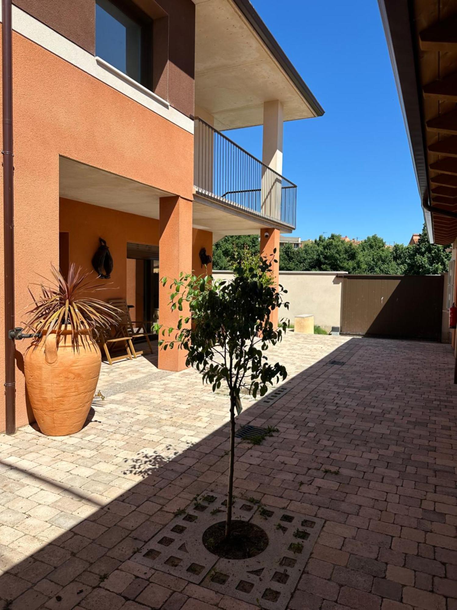בית הארחה Granja de Moreruela 	Casa Abuela Angela מראה חיצוני תמונה
